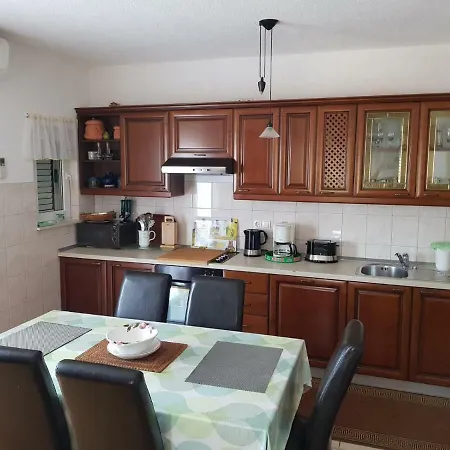 Krizanac Lägenhet Trogir