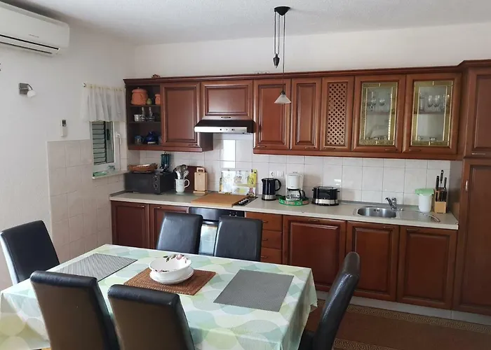 Krizanac Lägenhet Trogir